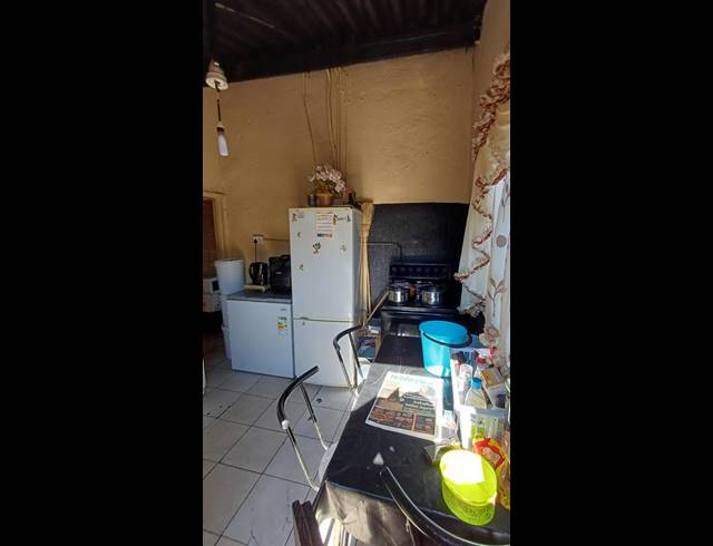 2 BEDROOM HOUSE FOR SALE IN EZAKHENI